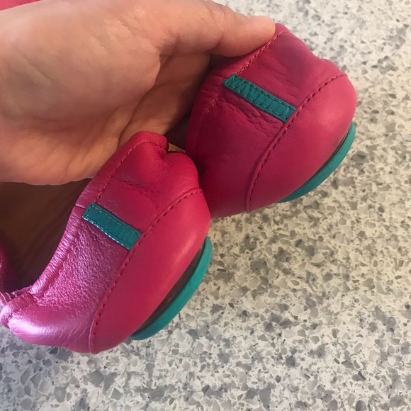Tieks Fuschia Size 7 EUC - Picture 4 of 5